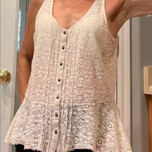 Super cute lace tank top.